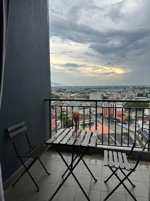 Ipoh Town 6-7 Pax Homestay The Majestic Condo 0*,